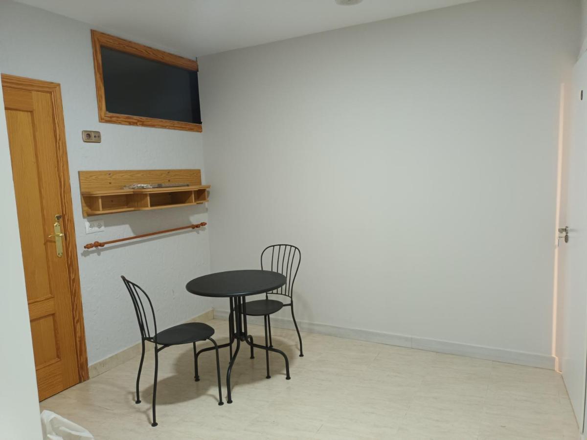 Hostal Cerro Del Castillo Jumilla Bagian luar foto